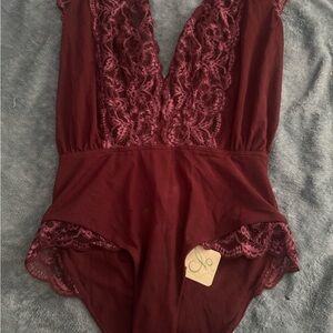 Clo Intimo Fortuna Lace-Trim Deep V Bodysuit - Burgundy